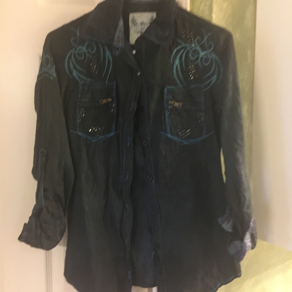 Brand new Roar shirts size small